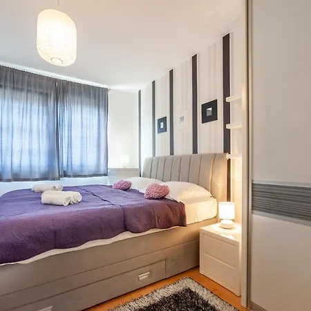 Apartment With A Parking Space - 18486 *